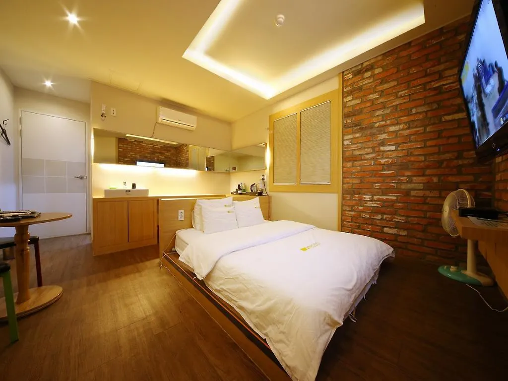 Seven Motel Busan 2*,  South Korea