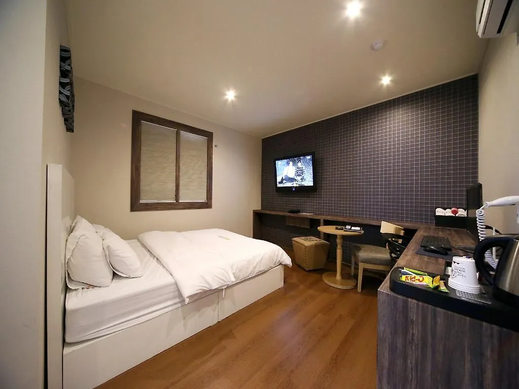 Seven Motel Busan Hotel